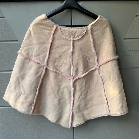 UGG - Women's Leather Cape Poncho with Pink Faux Fur Lining - Picture 2 of 7